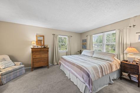 512 South Bristol Lane Arlington Heights IL 60005