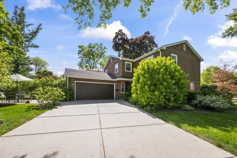 512 South Bristol Lane Arlington Heights IL 60005
