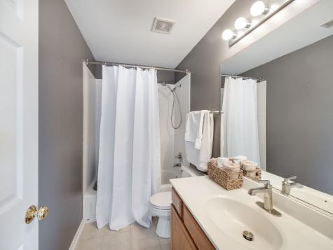 831 Stuarts Drive St. Charles IL 60174