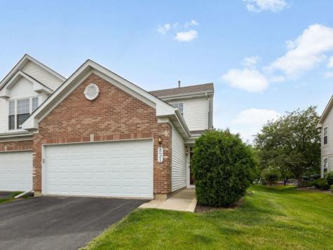 831 Stuarts Drive St. Charles IL 60174