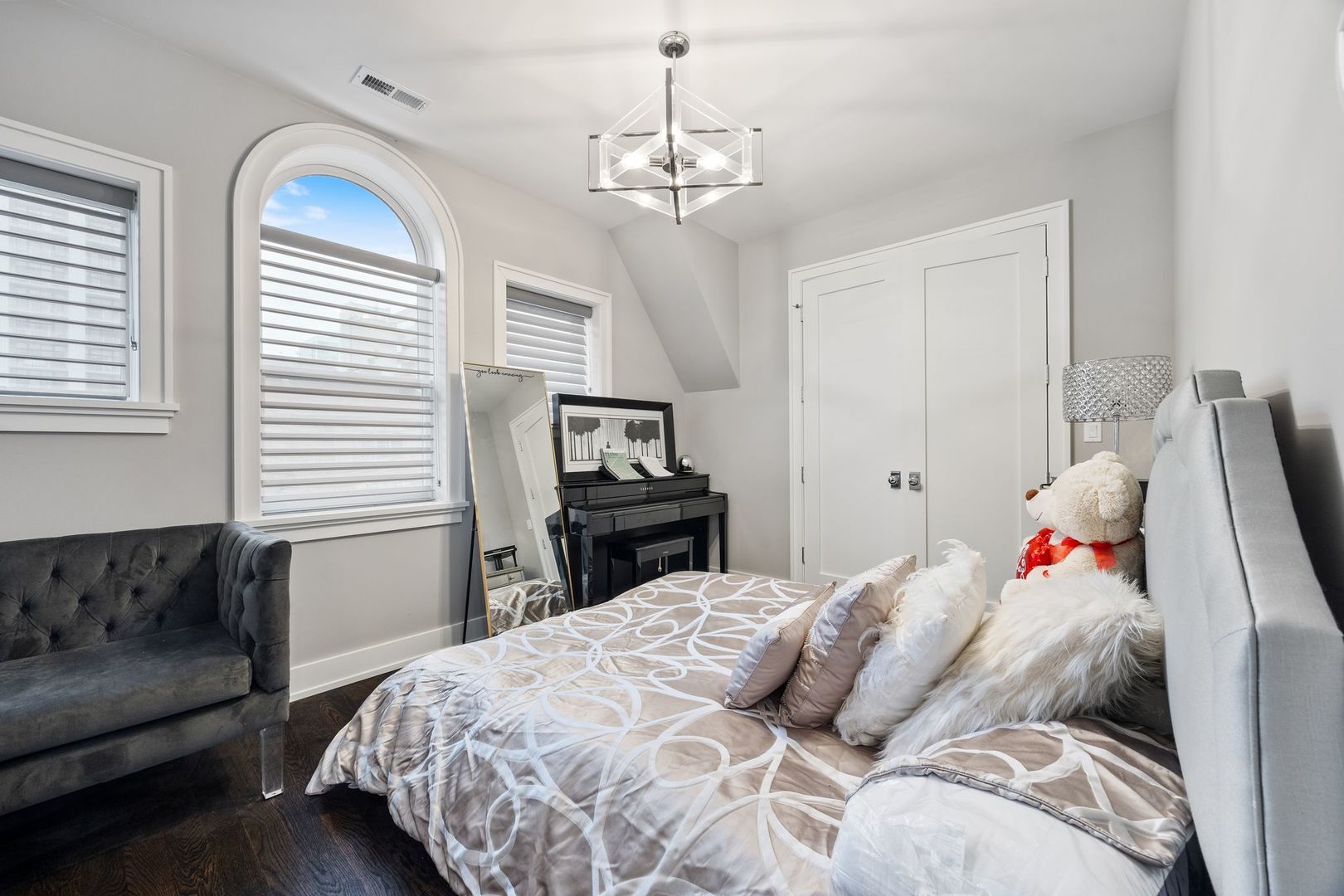 1929 South Prairie Avenue Chicago IL 60616
