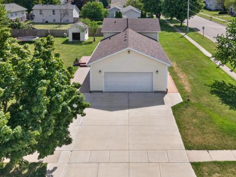 909 Northfield Avenue Harvard IL 60033