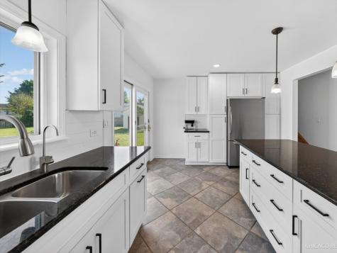 909 Northfield Avenue Harvard IL 60033