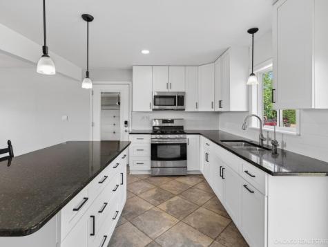 909 Northfield Avenue Harvard IL 60033