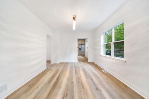 1107 Victoria Avenue North Chicago IL 60064