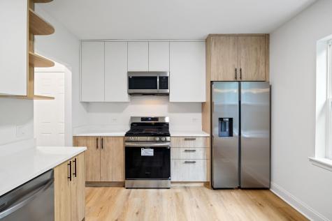 1107 Victoria Avenue North Chicago IL 60064