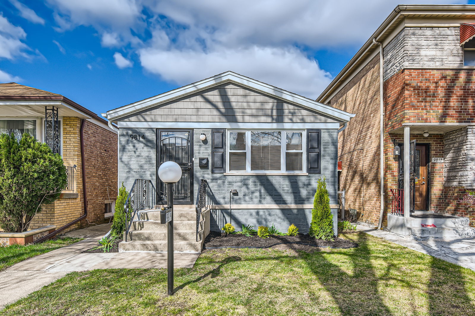 9814 South Lowe Avenue Chicago IL 60628