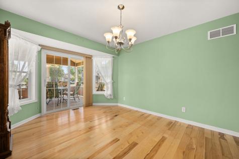 1418 Beach Lane Sycamore IL 60178