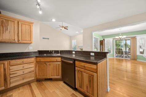 1418 Beach Lane Sycamore IL 60178