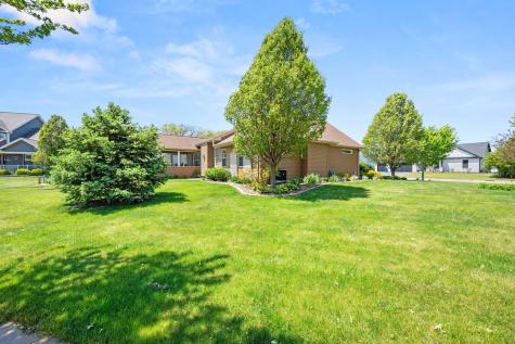 1418 Beach Lane Sycamore IL 60178