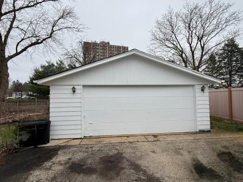 742 South 4th Street Dekalb IL 60115