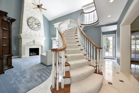 1661 Balmoral Lane Inverness IL 60067