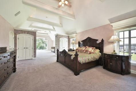 1661 Balmoral Lane Inverness IL 60067