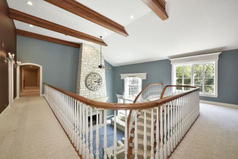 1661 Balmoral Lane Inverness IL 60067