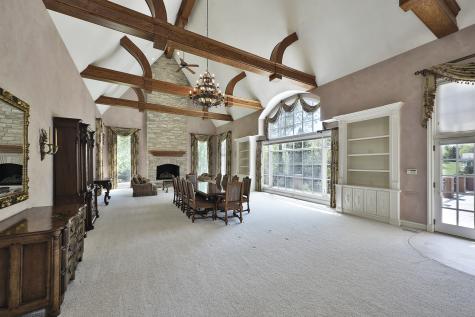 1661 Balmoral Lane Inverness IL 60067