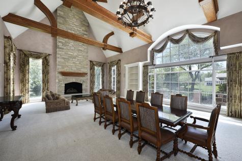 1661 Balmoral Lane Inverness IL 60067