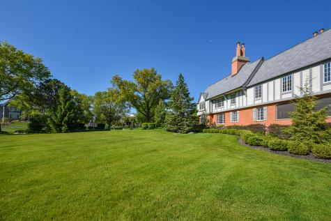 1661 Balmoral Lane Inverness IL 60067