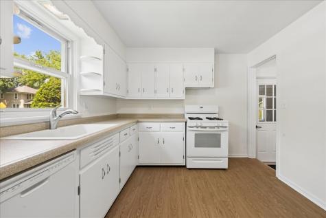 11 Logan Avenue Geneva IL 60134