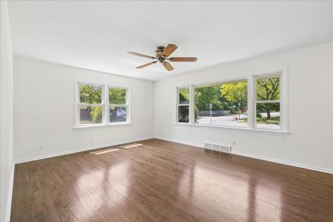 11 Logan Avenue Geneva IL 60134
