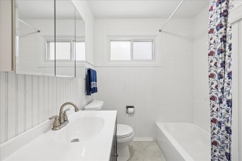 11 Logan Avenue Geneva IL 60134