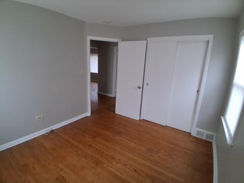17333 Roy Street Lansing IL 60438