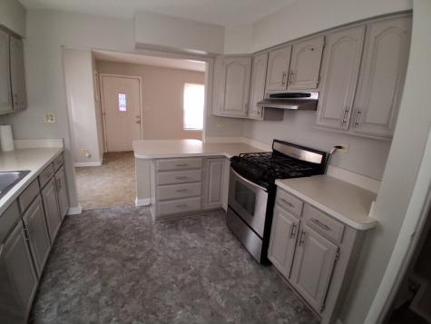 17333 Roy Street Lansing IL 60438