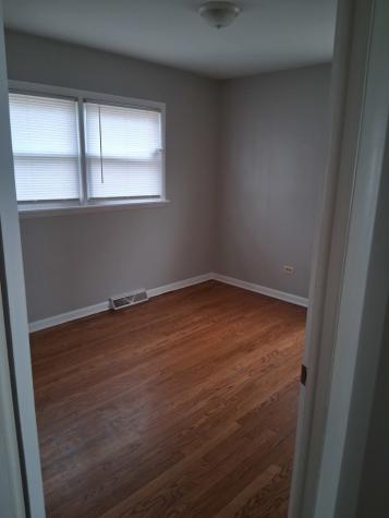 17333 Roy Street Lansing IL 60438