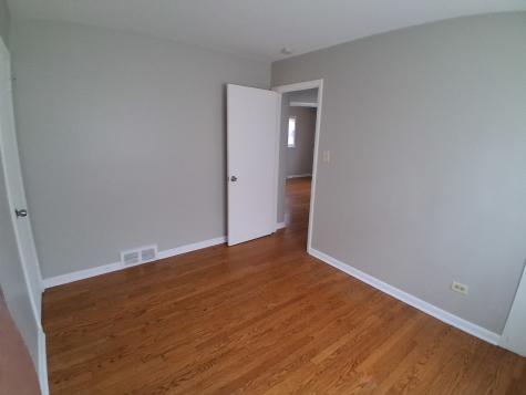 17333 Roy Street Lansing IL 60438