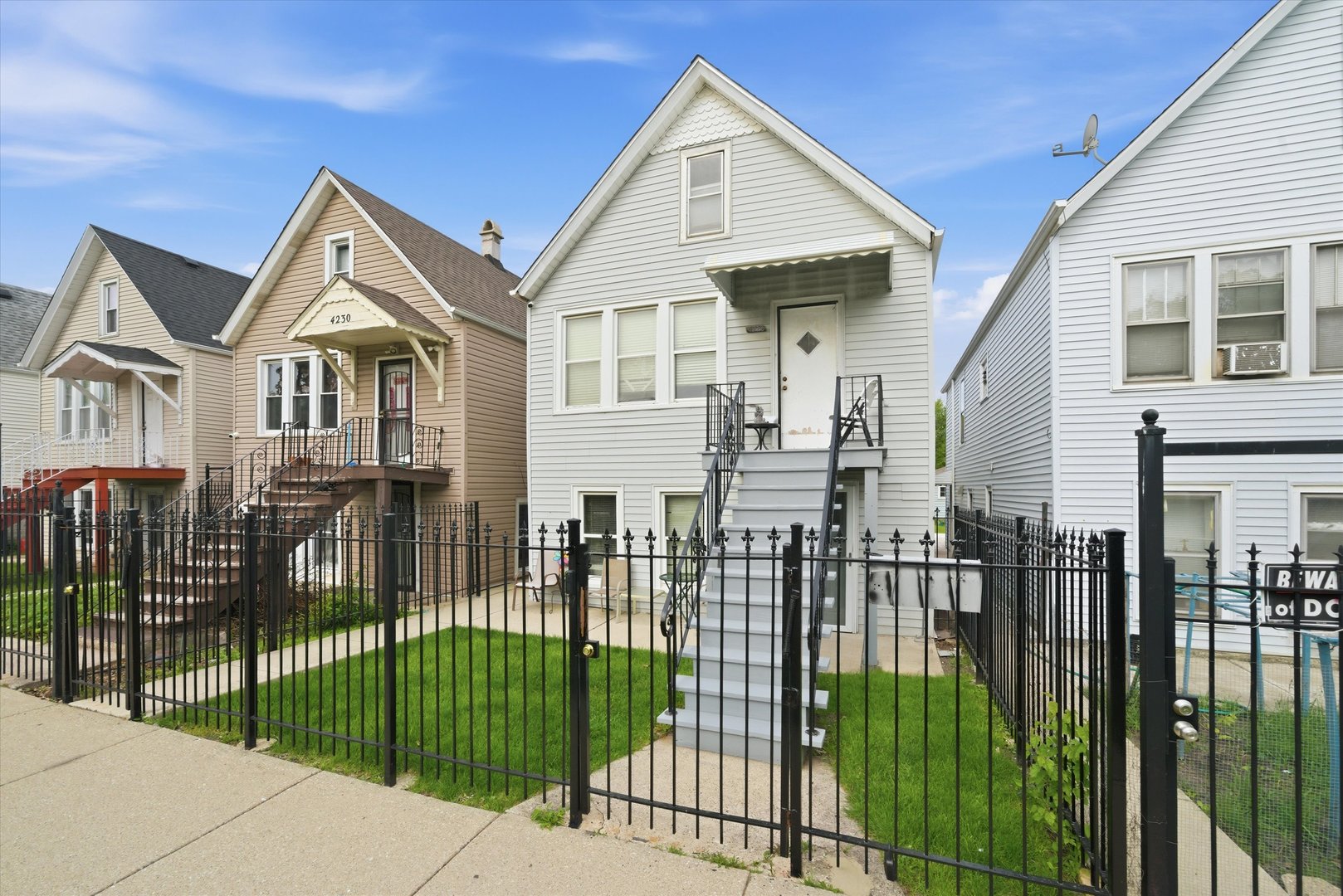 4228 South Fairfield Avenue Chicago IL 60632