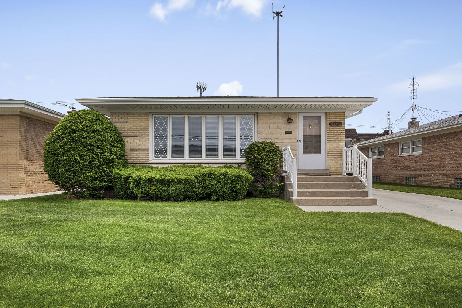 5129 North Chester Avenue Chicago IL 60656