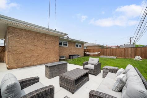 5129 North Chester Avenue Chicago IL 60656