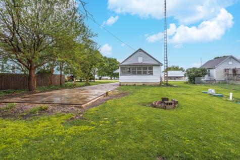 125 East Jackson Street Cullom IL 60929