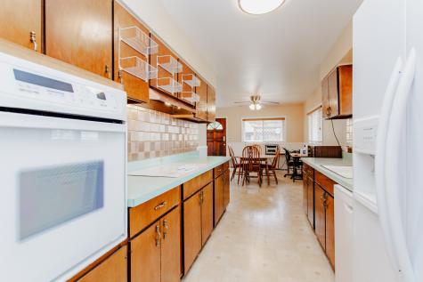 818 Leahy Circle Des Plaines IL 60016