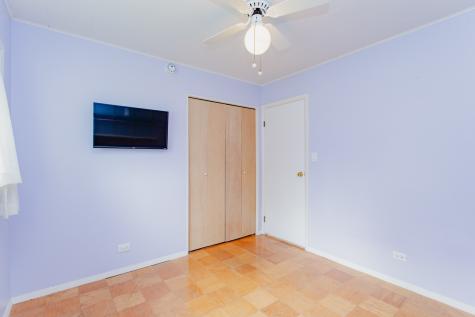 818 Leahy Circle Des Plaines IL 60016