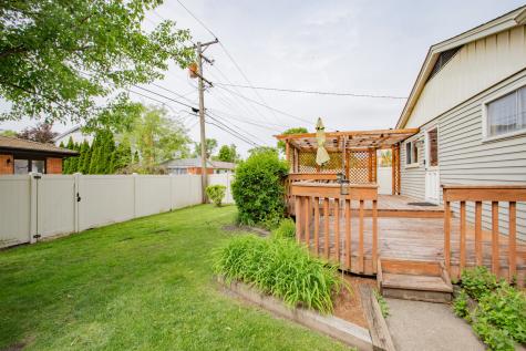 818 Leahy Circle Des Plaines IL 60016