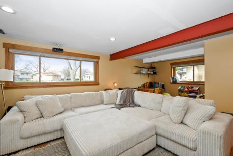 16409 Laura Lane Oak Forest IL 60452