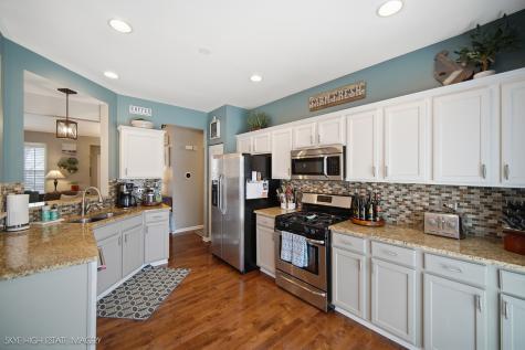 2997 Coastal Drive Aurora IL 60503