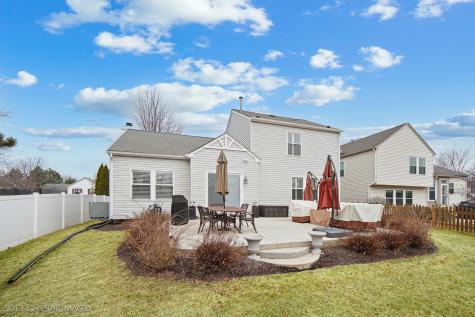 2997 Coastal Drive Aurora IL 60503