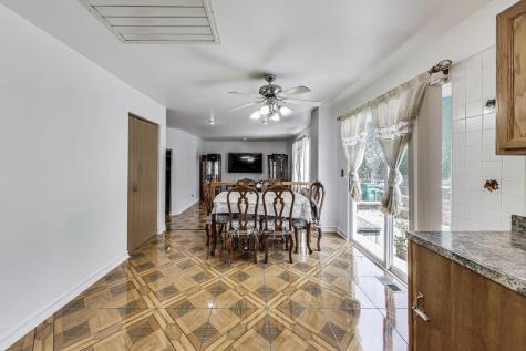 487 North Anna Lane Romeoville IL 60446
