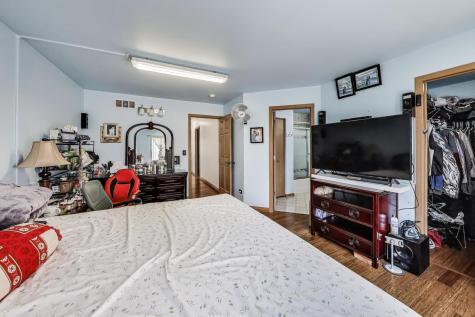 487 North Anna Lane Romeoville IL 60446