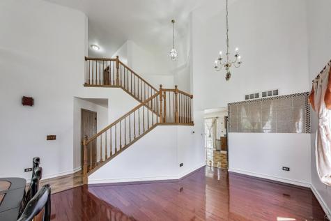 487 North Anna Lane Romeoville IL 60446