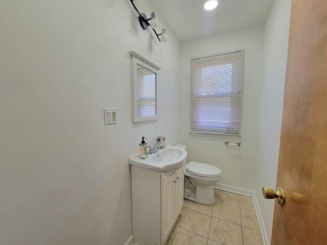 1535 & 1535 1/2 South 5th Avenue Kankakee IL 60901