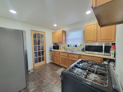 1535 & 1535 1/2 South 5th Avenue Kankakee IL 60901