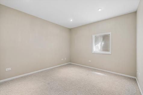 1230 West Claridge Court Palatine IL 60067