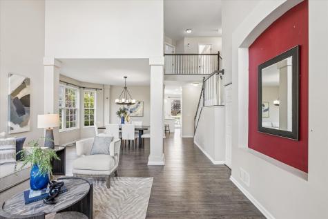 1230 West Claridge Court Palatine IL 60067