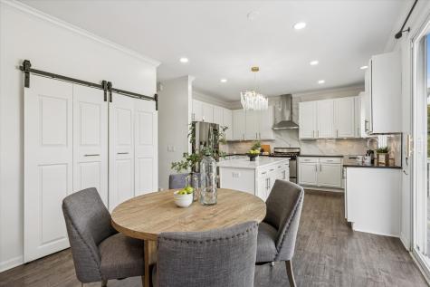 1230 West Claridge Court Palatine IL 60067