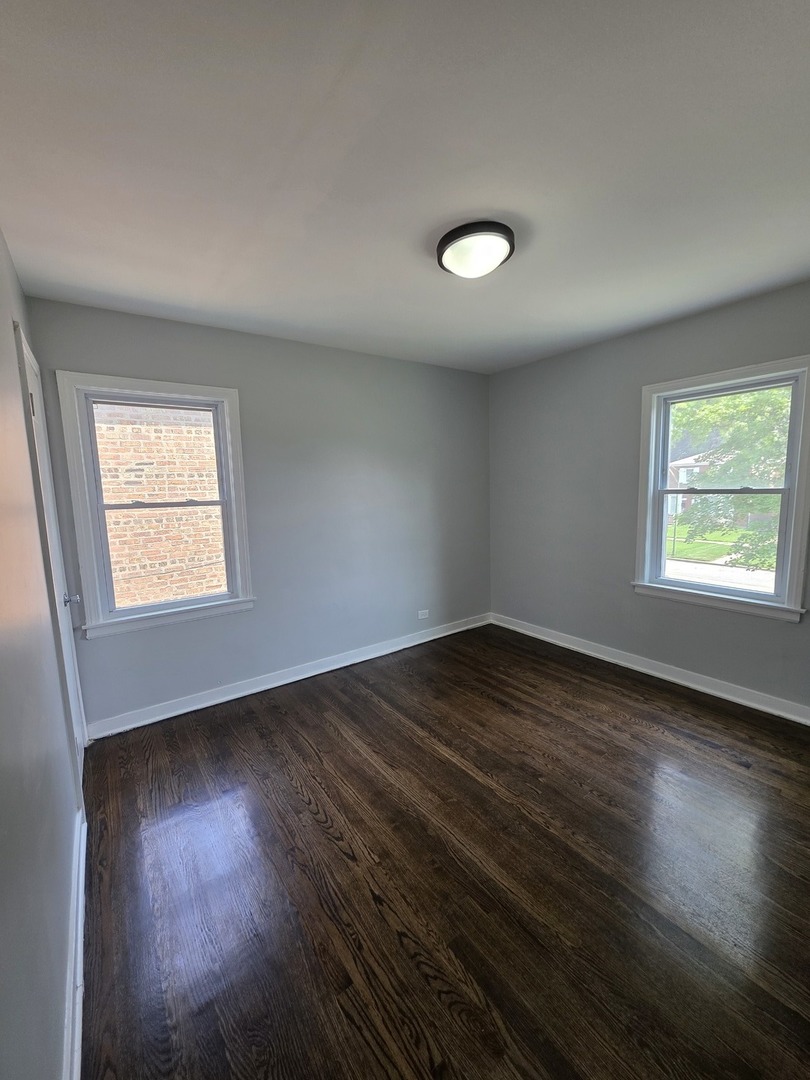 8252 South Calumet Avenue Chicago IL 60619