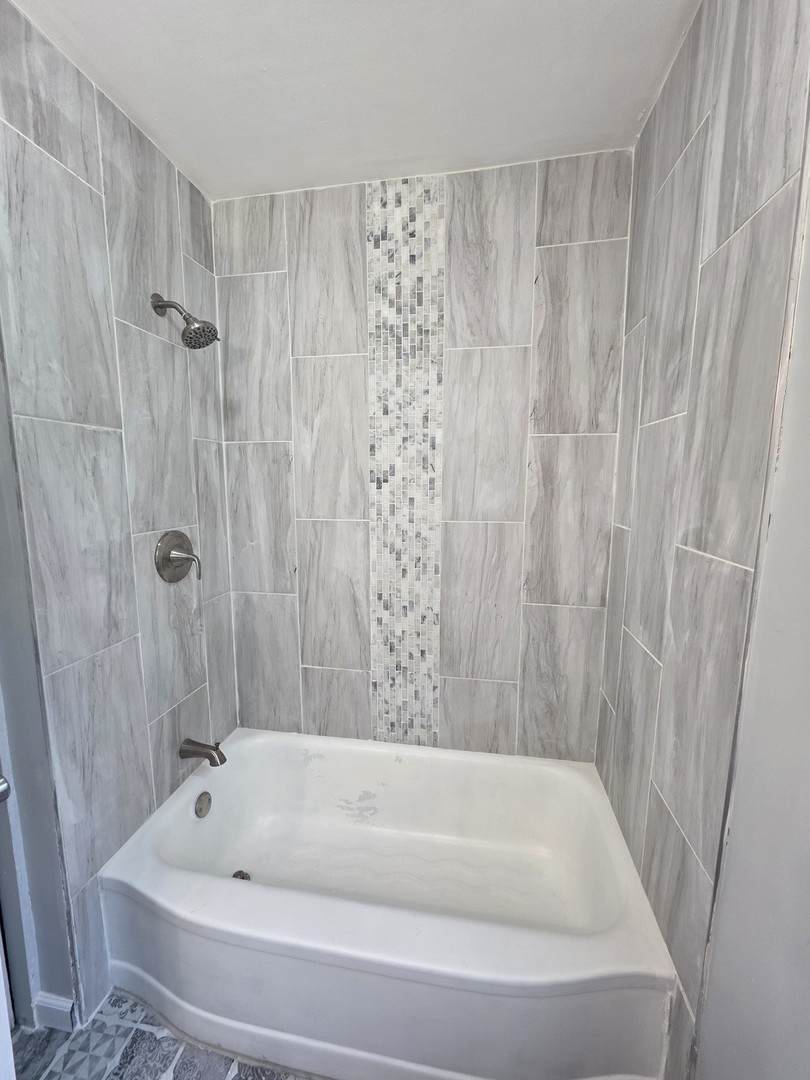 8252 South Calumet Avenue Chicago IL 60619