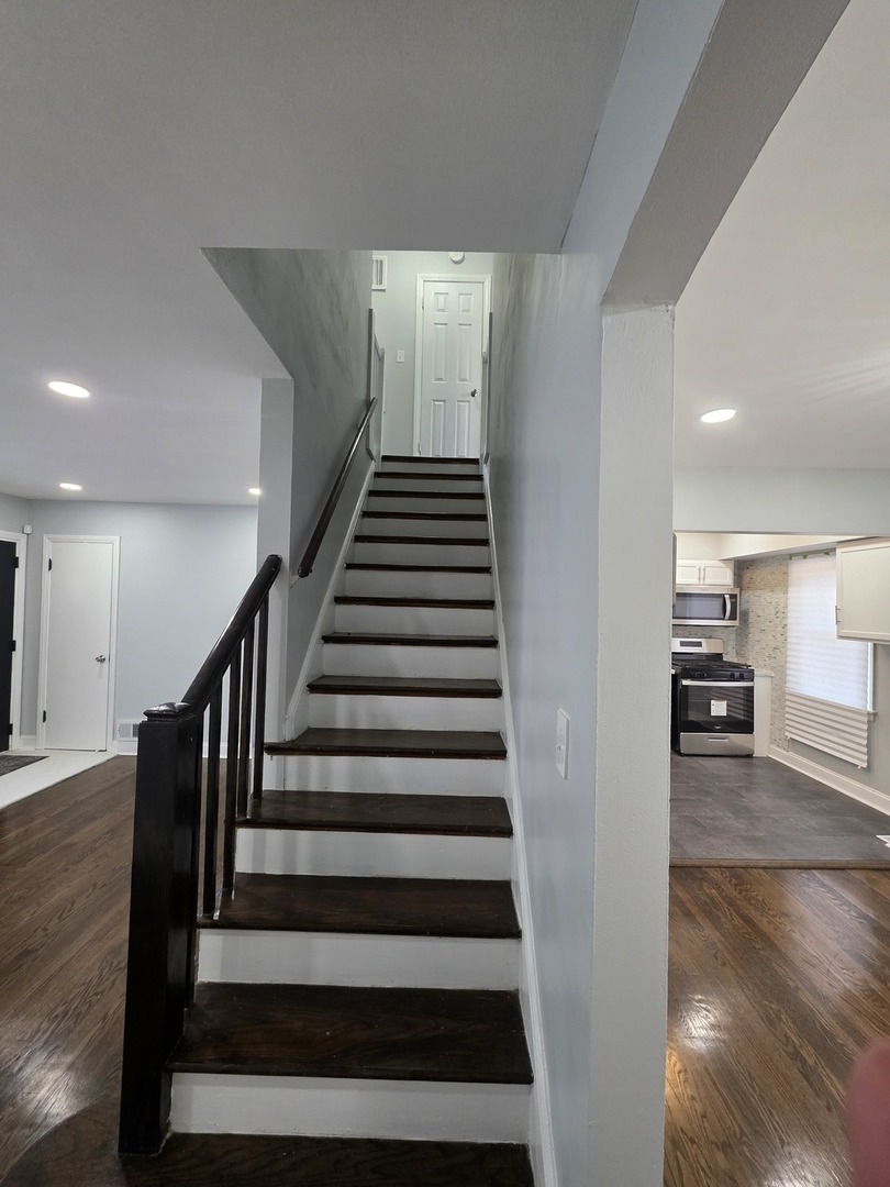 8252 South Calumet Avenue Chicago IL 60619