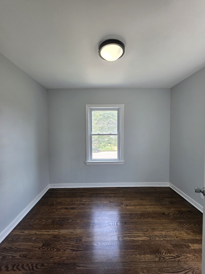 8252 South Calumet Avenue Chicago IL 60619